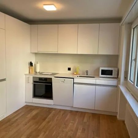Appartement Sunny And Very 2br Flat - Sky8 *